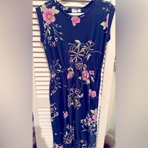 4 tween dresses - Tea, H&M, Gap. Size M/10/12/14